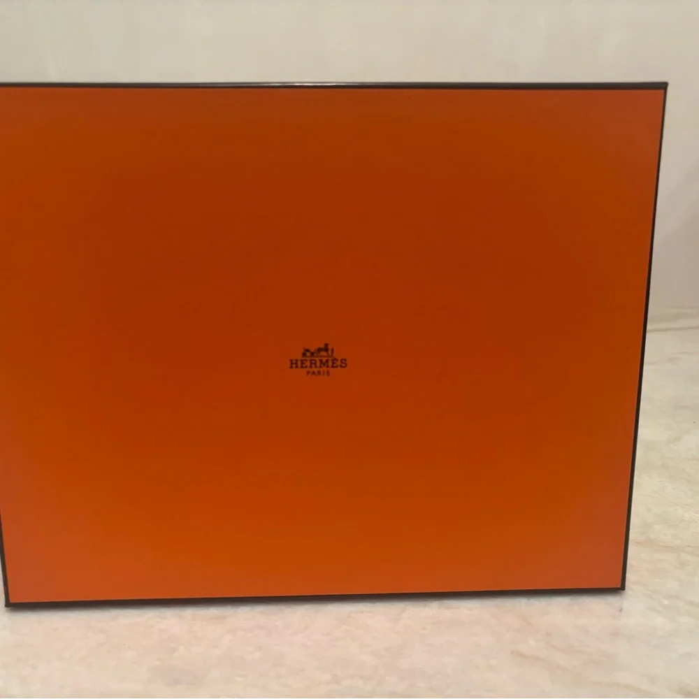 Authentic Hermès Birkin/Kelly Boutique Packaging Set – Box, Shopping Bag, Ribbon